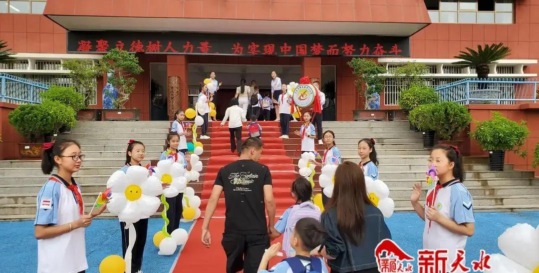 「教育局延迟开学通知」〃教育局宣布延迟开学-第2张图片