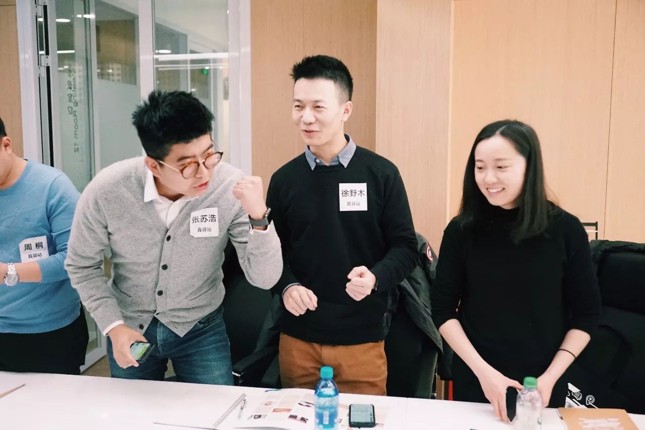 传递经验“德扑之星app开挂辅助	”开挂器软件安装-第1张图片