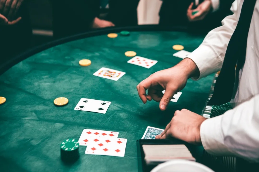 我来告诉你“hhpoker德扑圈辅助软件下载”开挂通用版（必备神器）-第2张图片