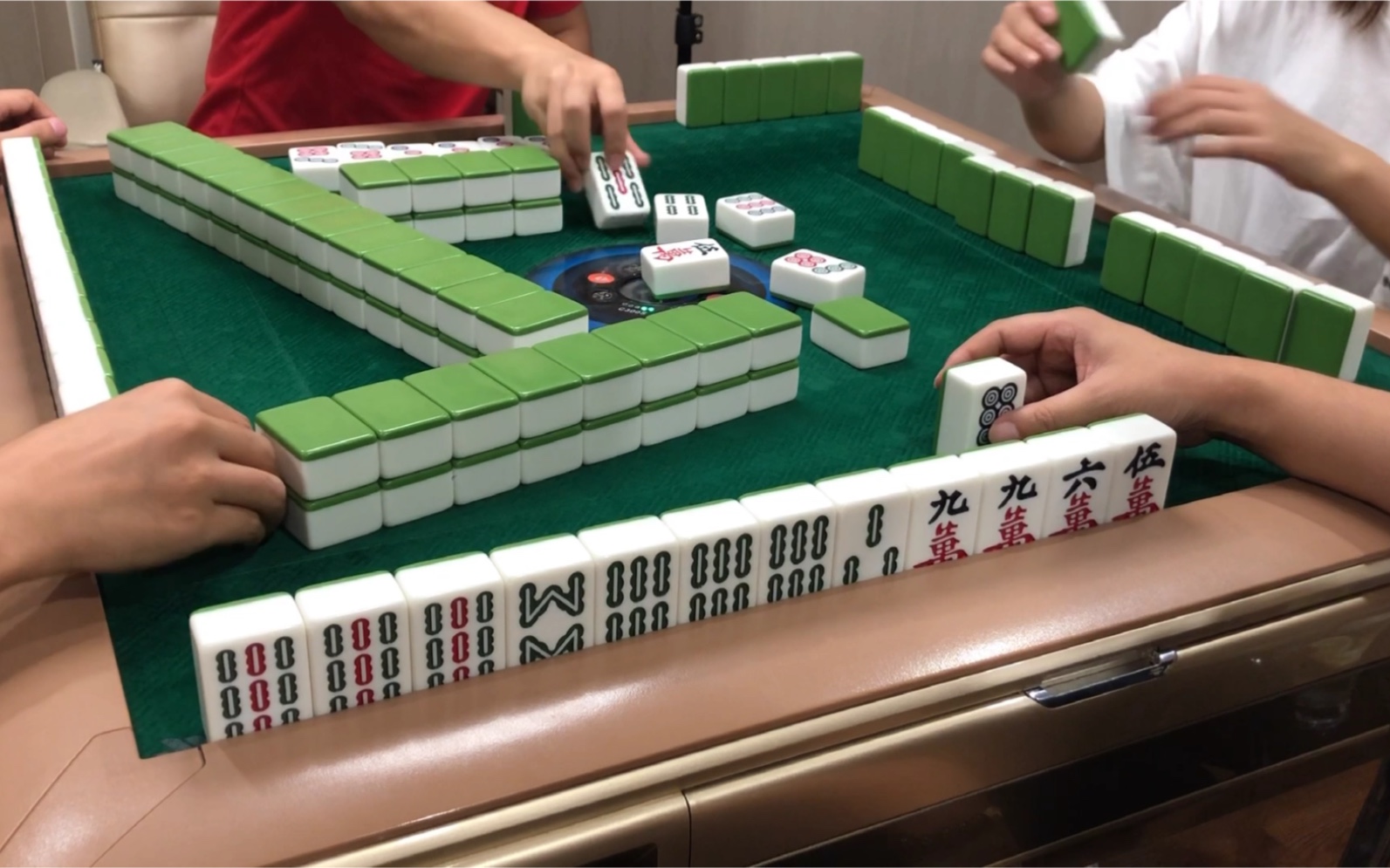 我来教大家“真人四川麻将开挂神器软件下载	”小程序必赢神器（开挂教程）-第2张图片