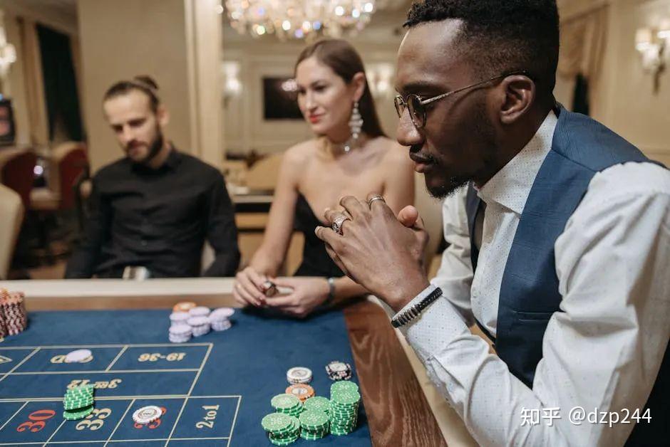 我来告诉你“德州hhpoker最佳刷牌方法”外卦神器下载安装-第2张图片
