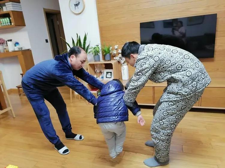 我来教大家“天天福建十三张怎么打才赢”万能开挂器（确实有挂）-第1张图片