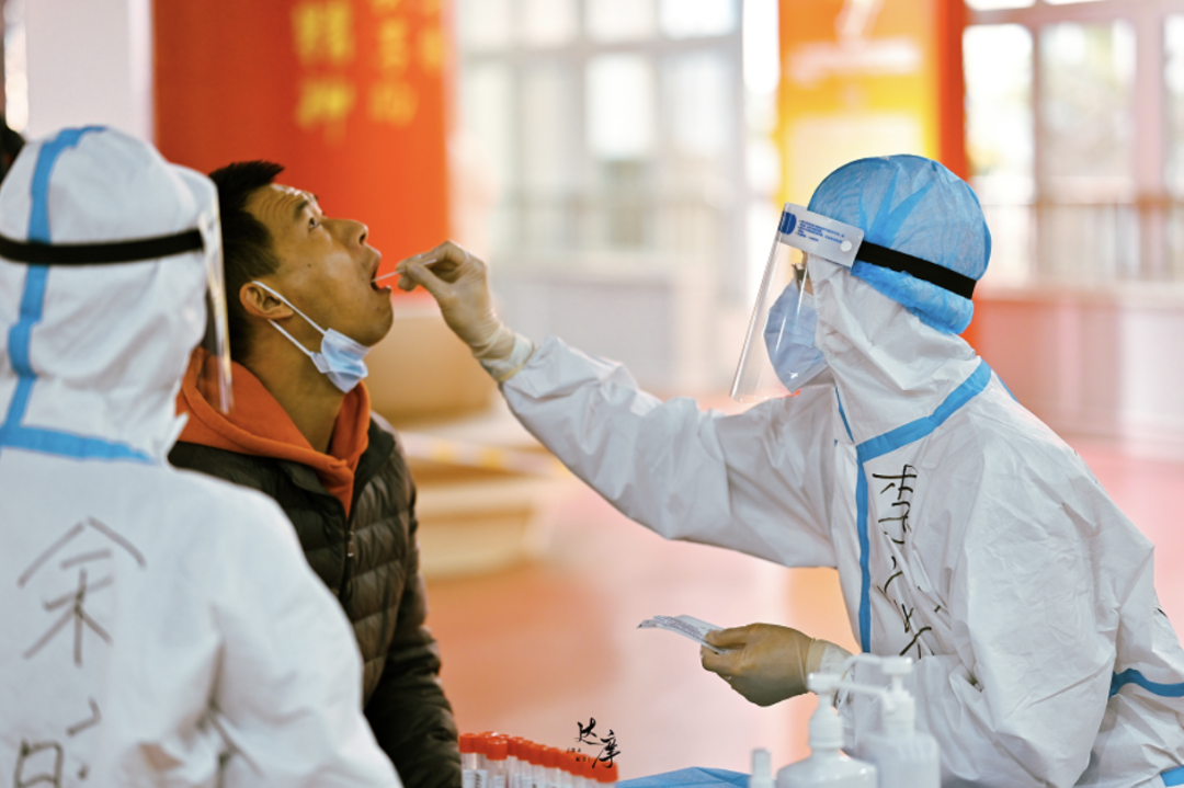 「郑州疫情何时得到控制?最新预测」〃郑州疫情大概什么时候能控制住-第1张图片